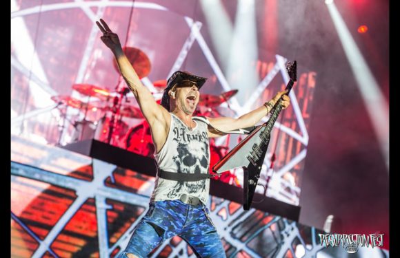 Scorpions выпустили live video «Rock You Like A Hurricane»